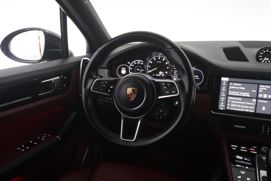 PORSCHE Cayenne 2019
