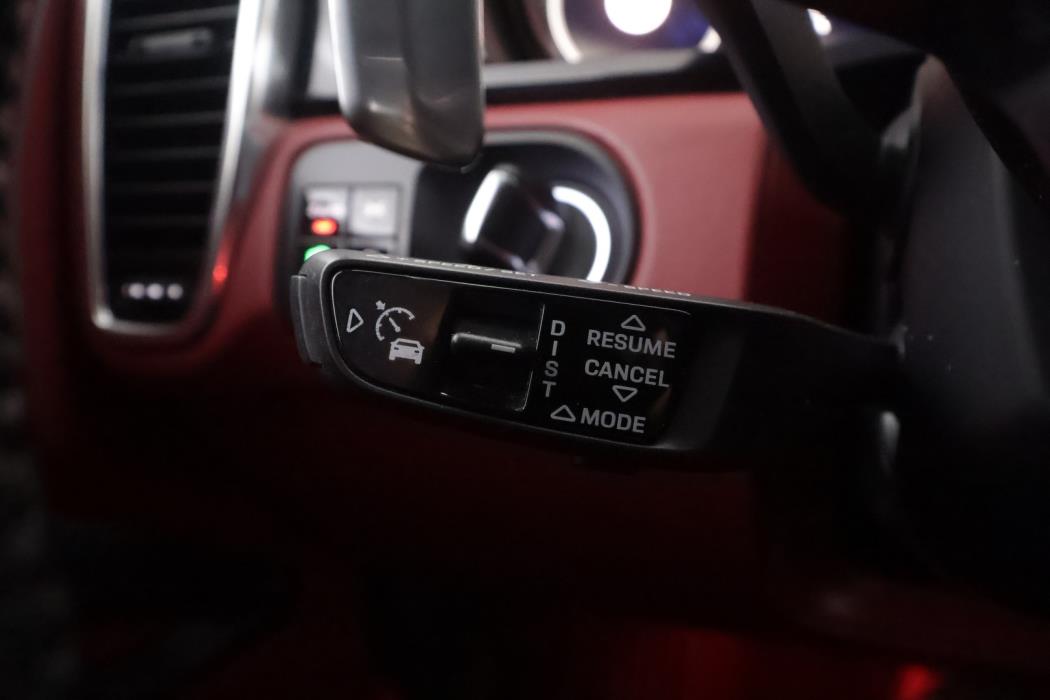 PORSCHE Cayenne 2019