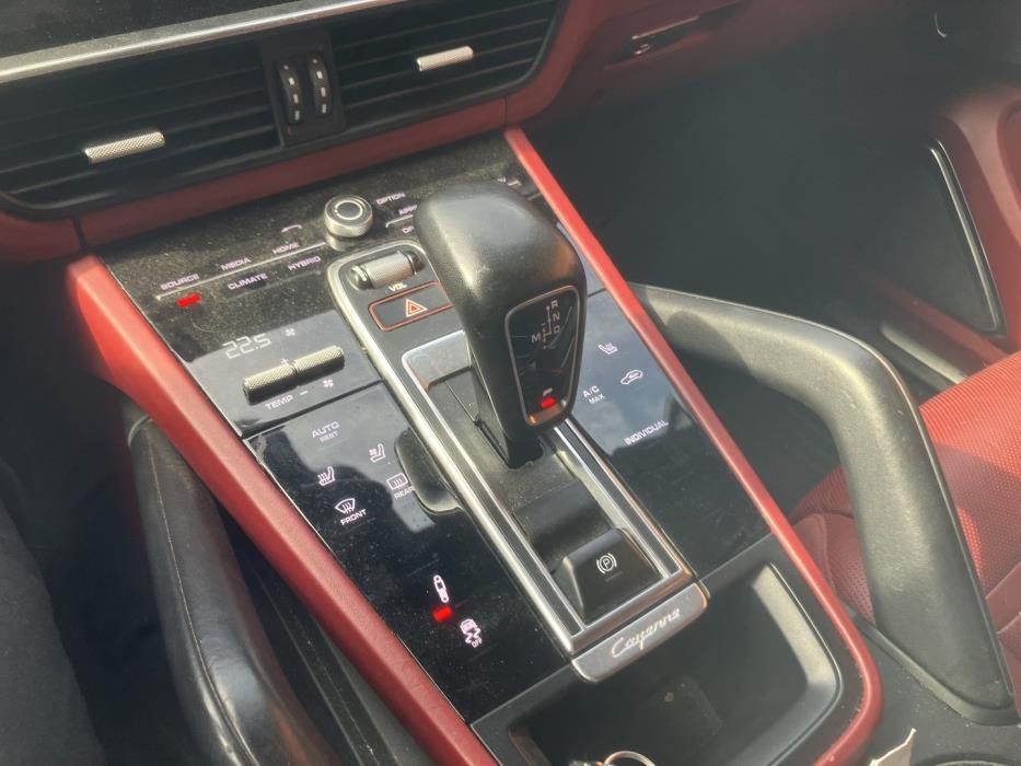 PORSCHE Cayenne 2019