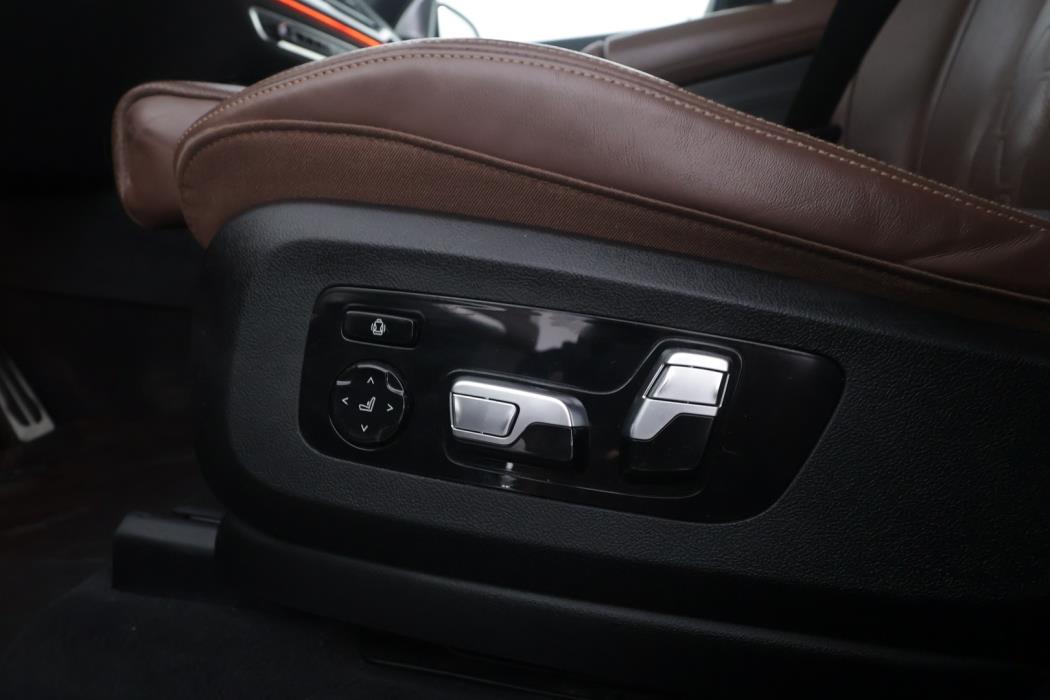 BMW X7 2019