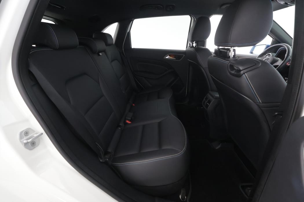 MERCEDES-BENZ B 2017
