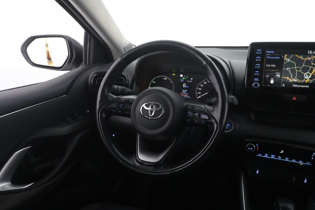 TOYOTA Yaris 2021