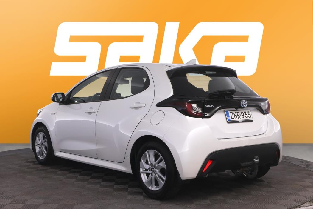TOYOTA Yaris 2021