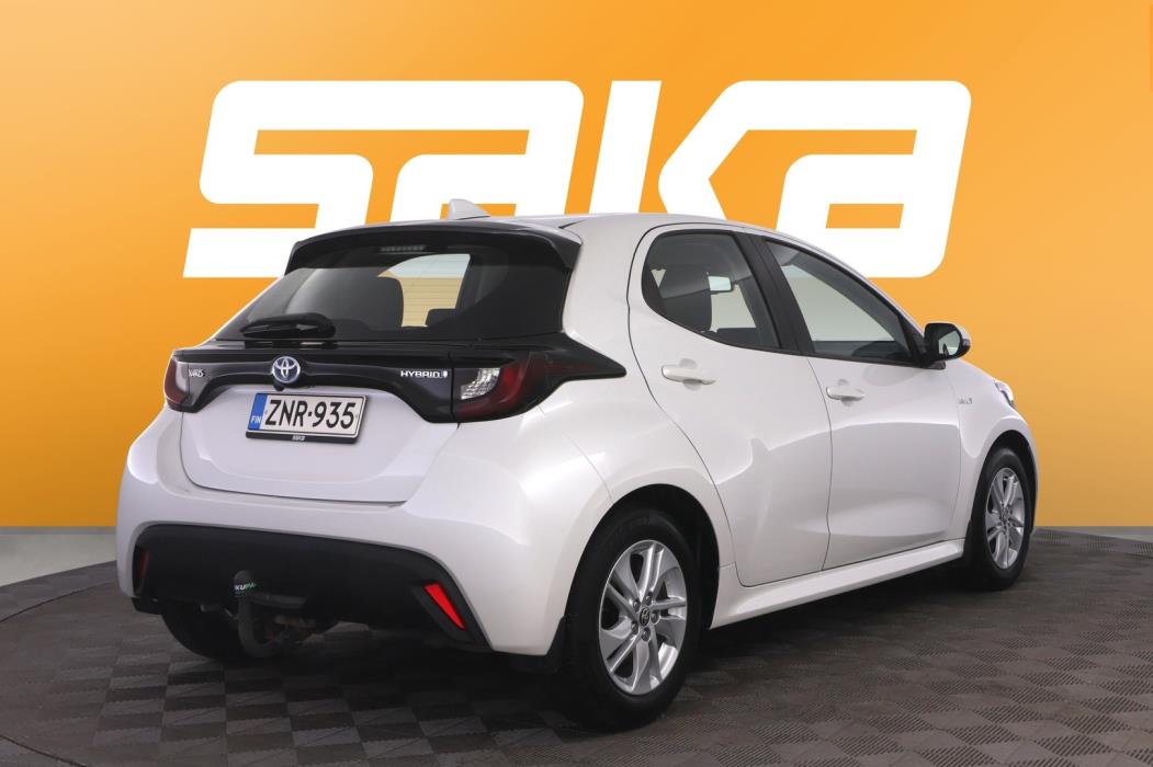 TOYOTA Yaris 2021