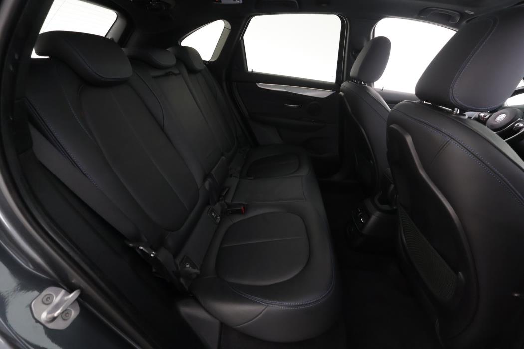 BMW 225 2018