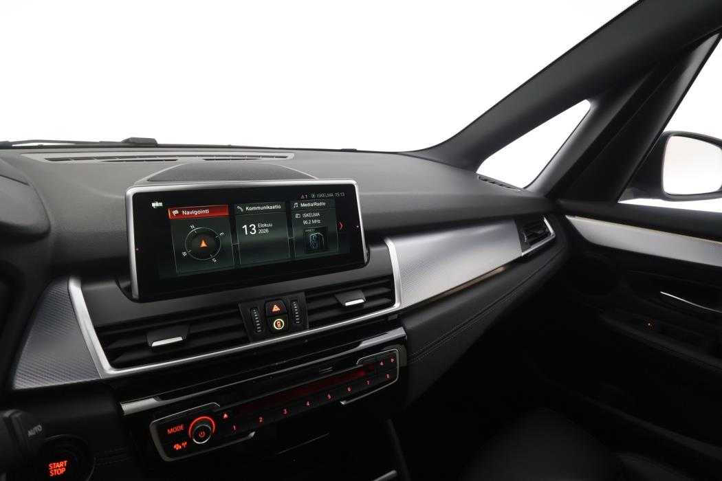 BMW 225 2018