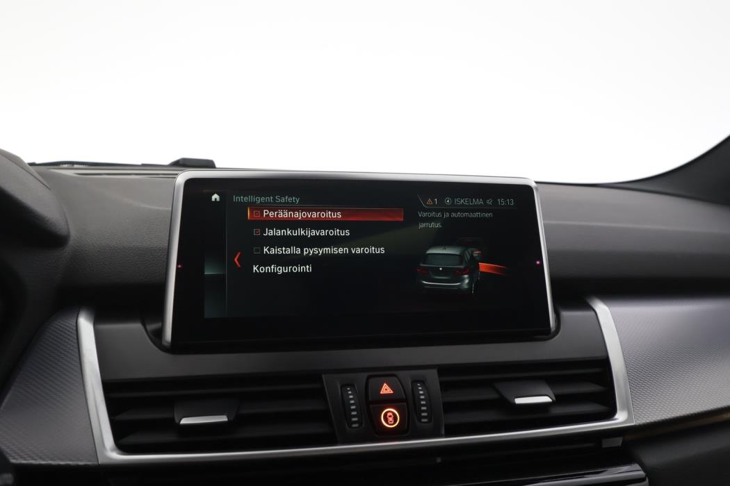 BMW 225 2018