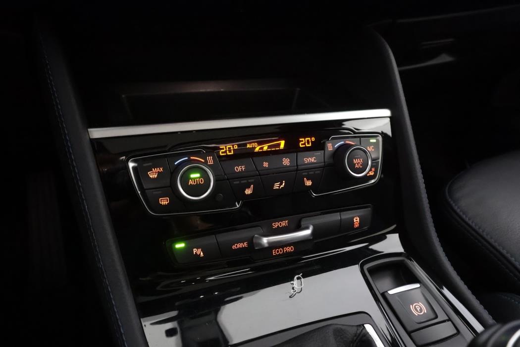 BMW 225 2018