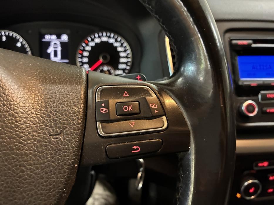 VOLKSWAGEN Sharan 2011