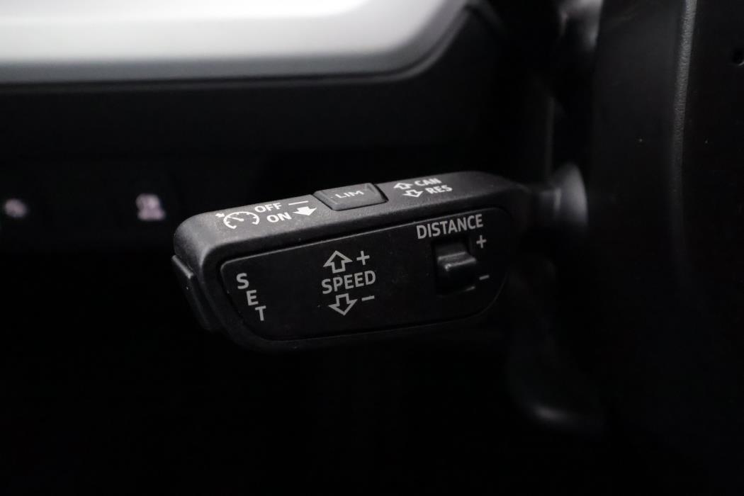AUDI Q4 e-tron 2023