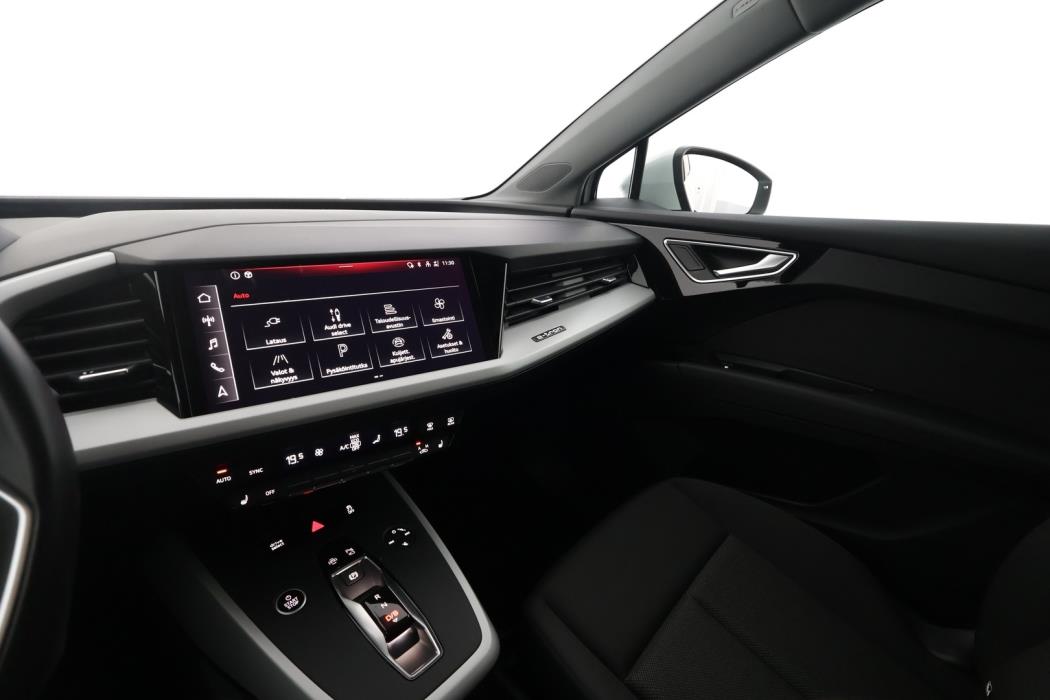 AUDI Q4 e-tron 2023