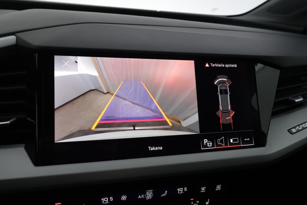AUDI Q4 e-tron 2023