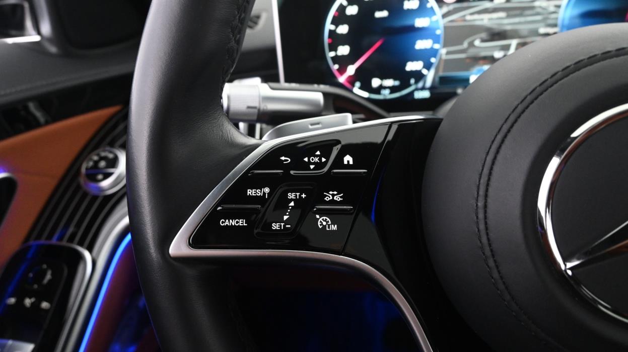 MERCEDES-BENZ S 2022