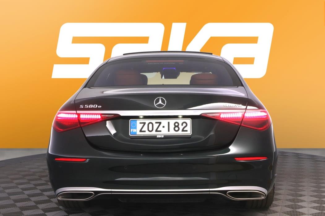 MERCEDES-BENZ S 2022