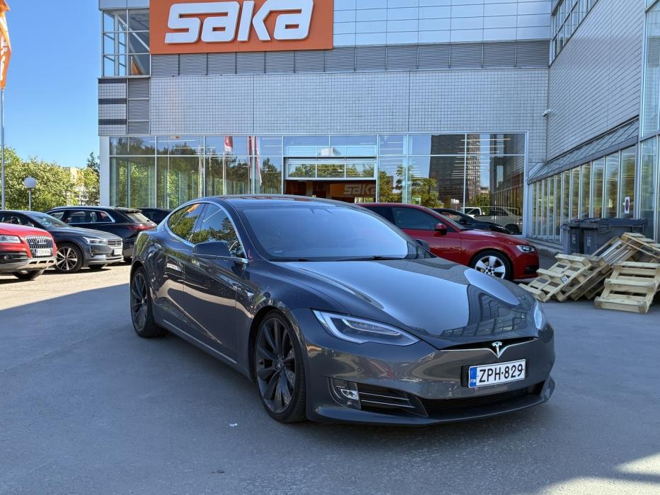 TESLA Model S 2017