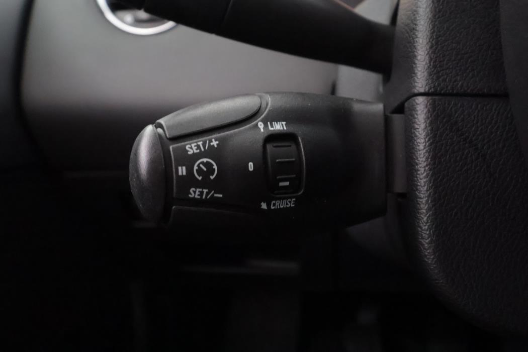 PEUGEOT 308 2012
