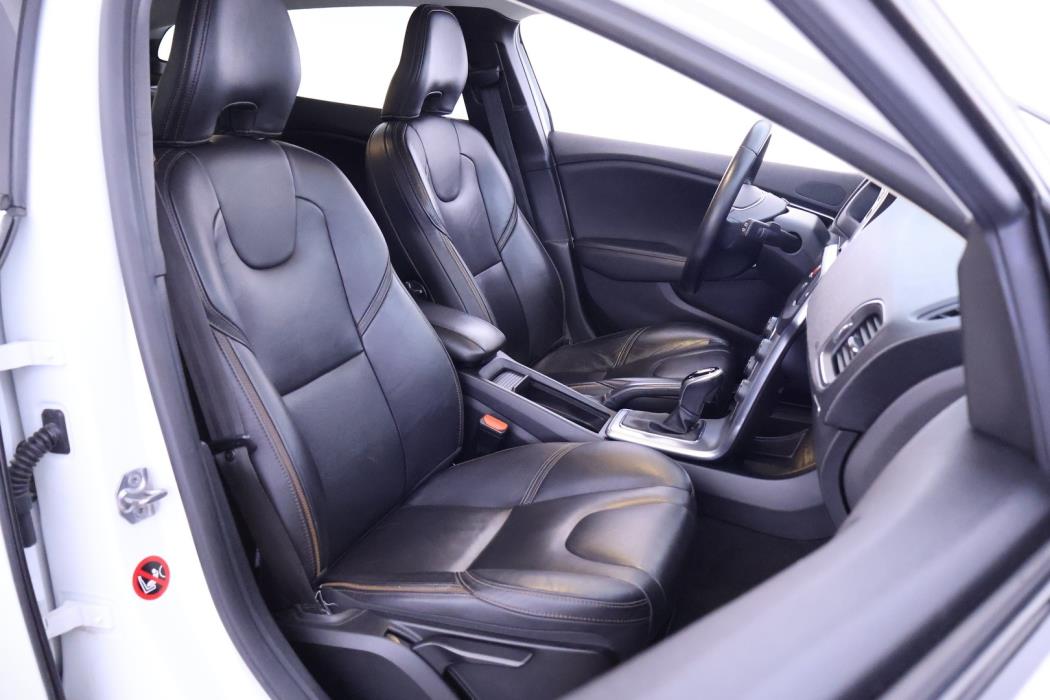 VOLVO V40 Cross Country 2018