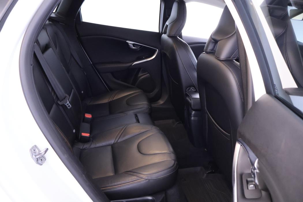 VOLVO V40 Cross Country 2018