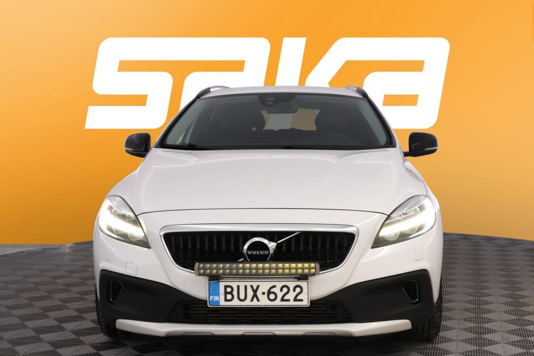 VOLVO V40 Cross Country 2018