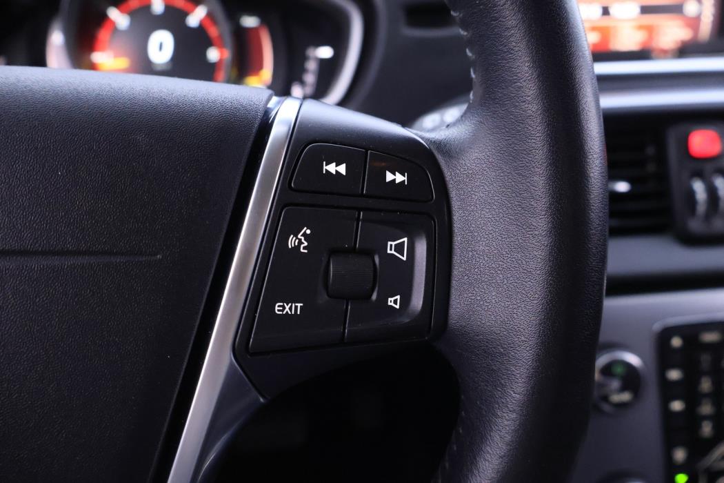 VOLVO V40 Cross Country 2018