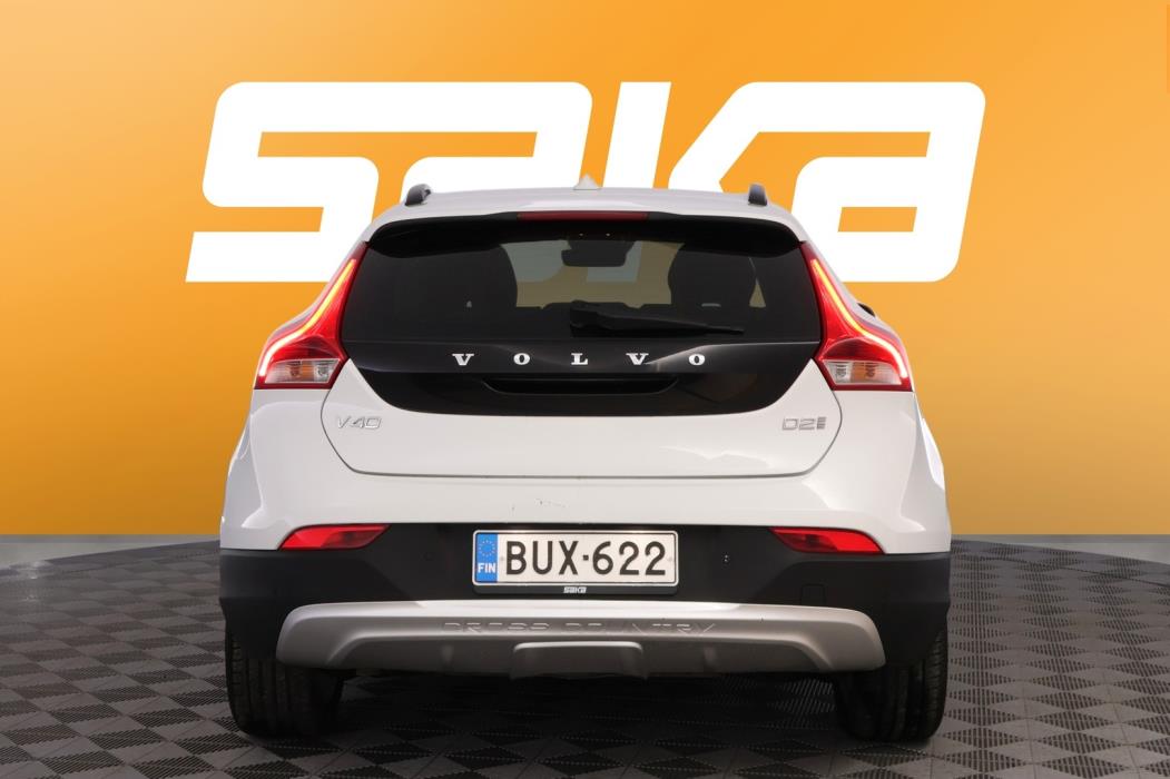 VOLVO V40 Cross Country 2018