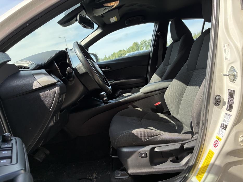 TOYOTA C-HR 2018