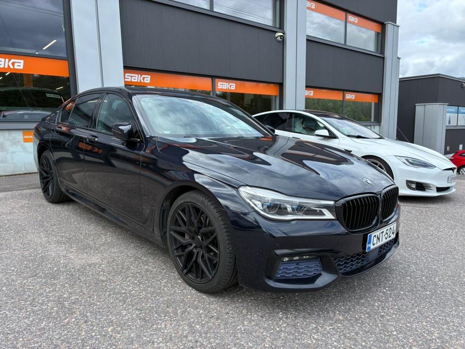 BMW 740 2016