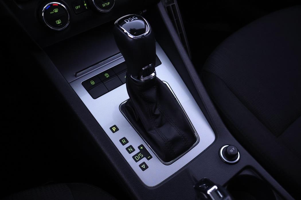 SKODA Octavia 2014