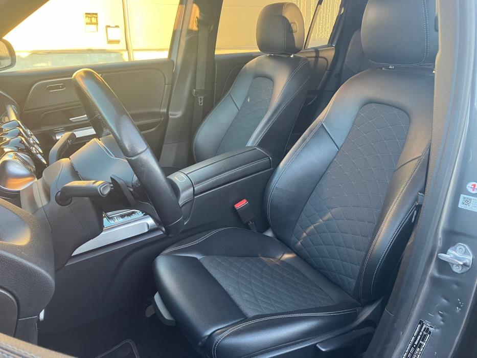 MERCEDES-BENZ GLB 2021