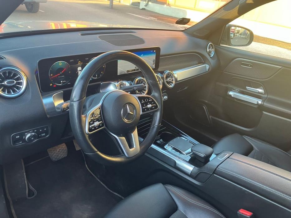 MERCEDES-BENZ GLB 2021