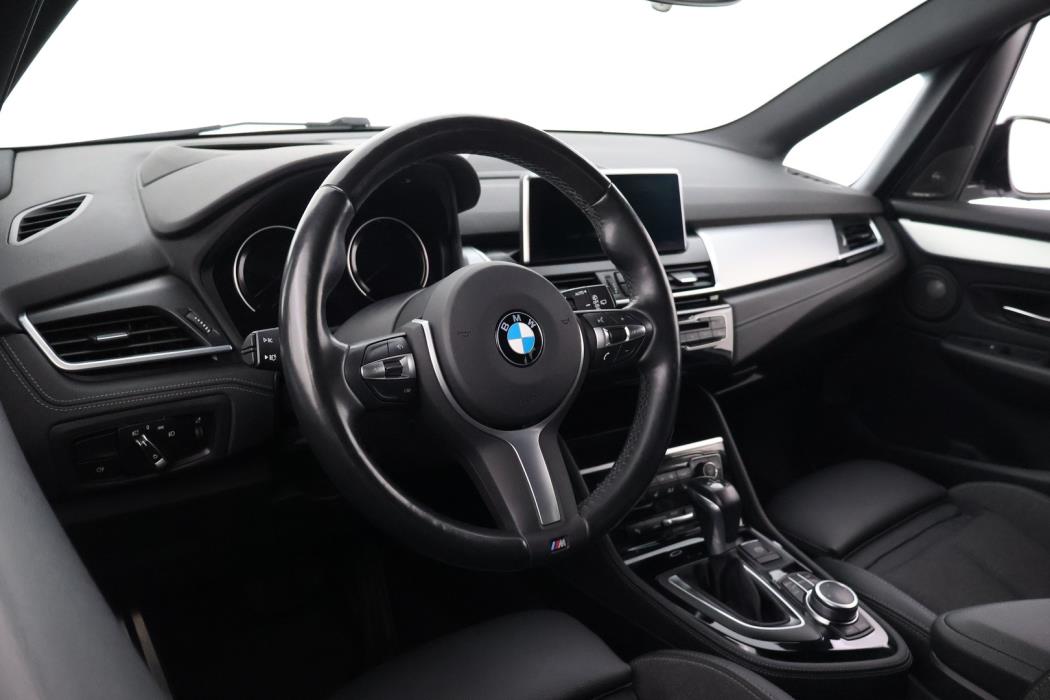 BMW 225 2019