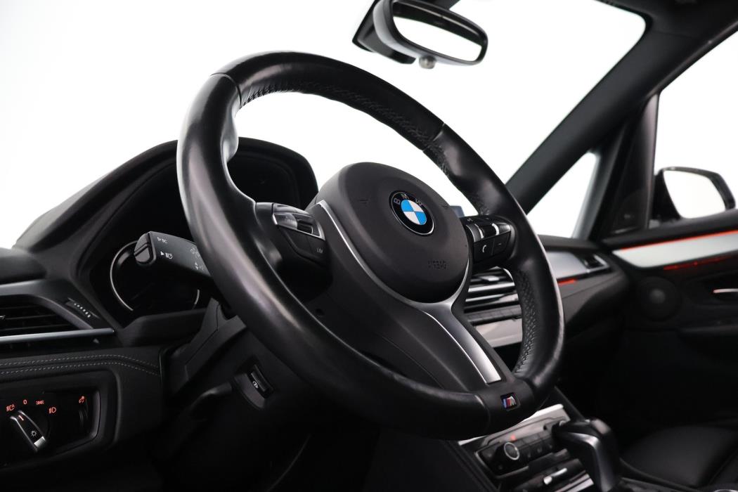 BMW 225 2019