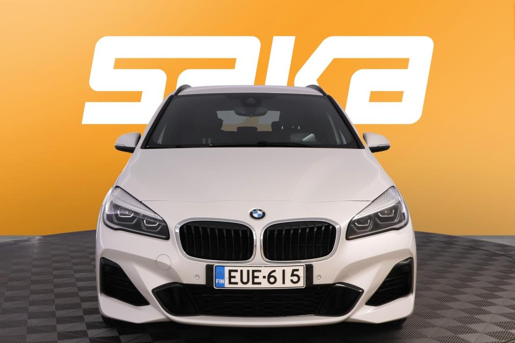 BMW 225 2019