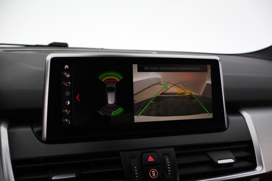 BMW 225 2019