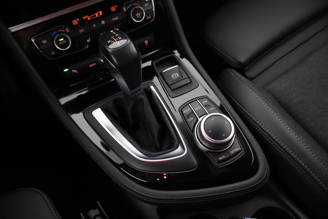 BMW 225 2019