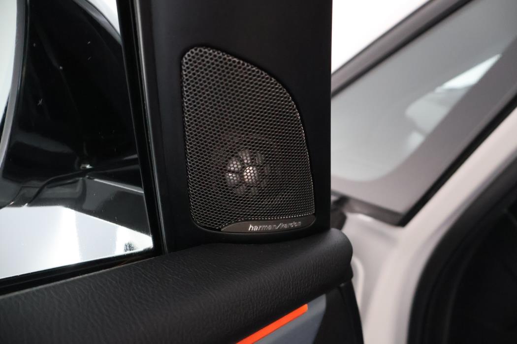 BMW 225 2019