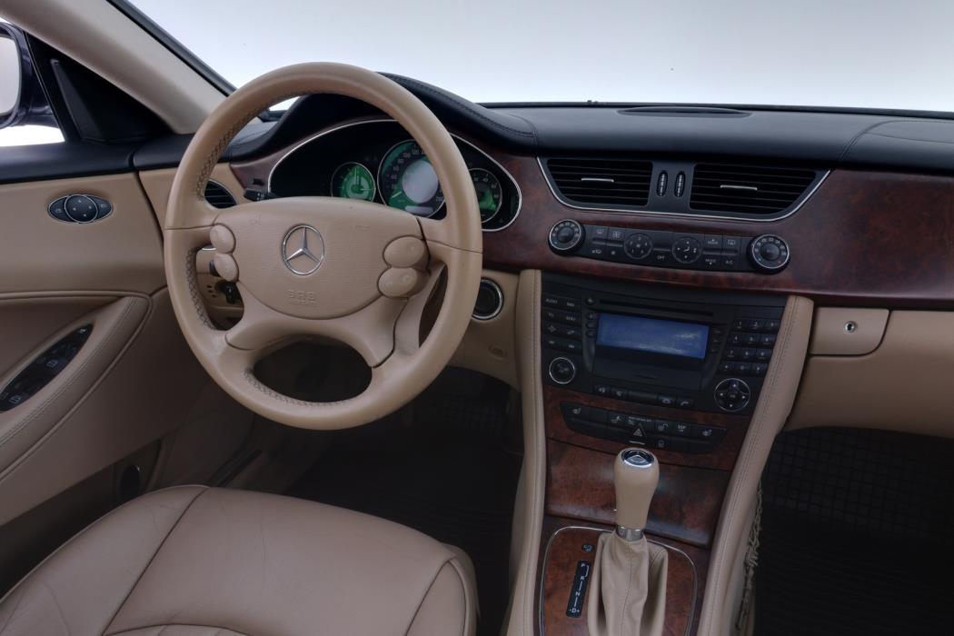 MERCEDES-BENZ CLS 2005