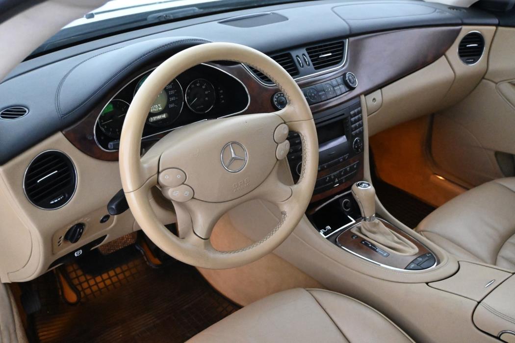 MERCEDES-BENZ CLS 2005