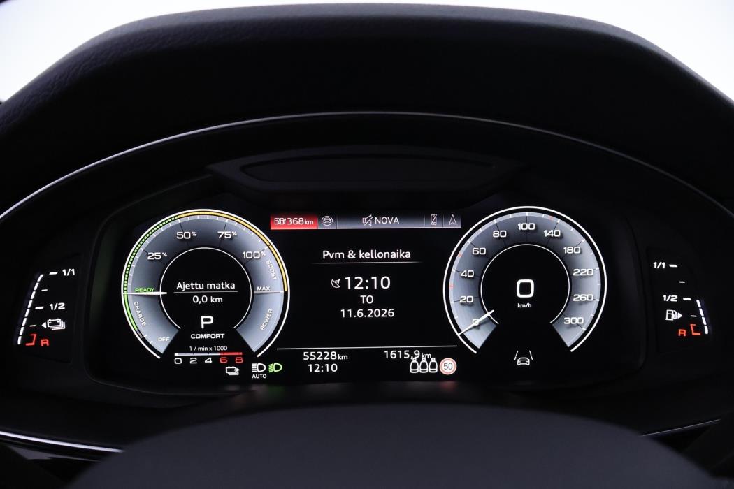 AUDI Q7 2025