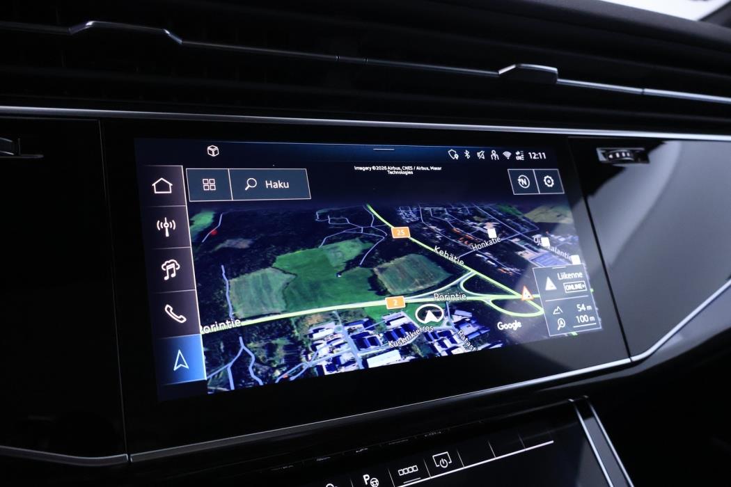 AUDI Q7 2025