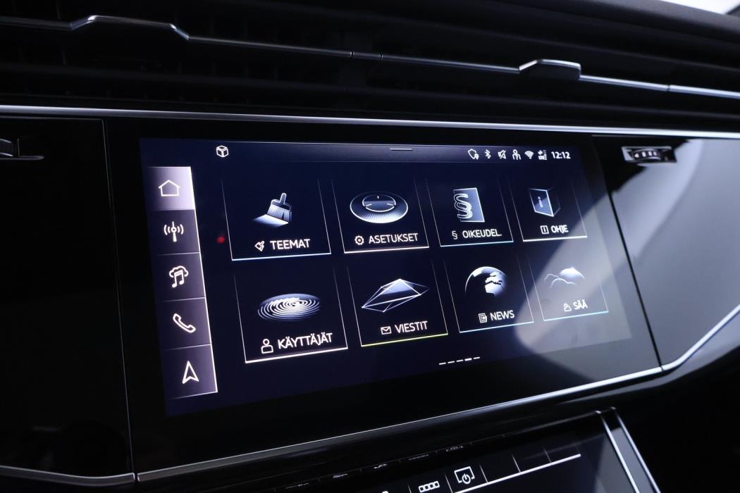 AUDI Q7 2025