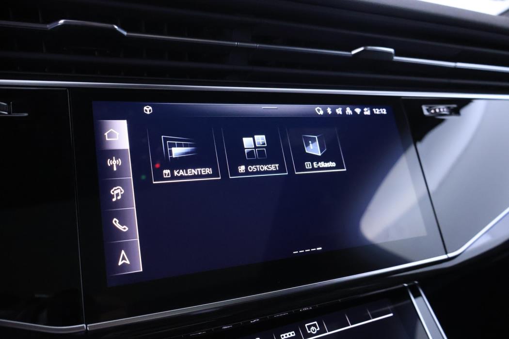 AUDI Q7 2025