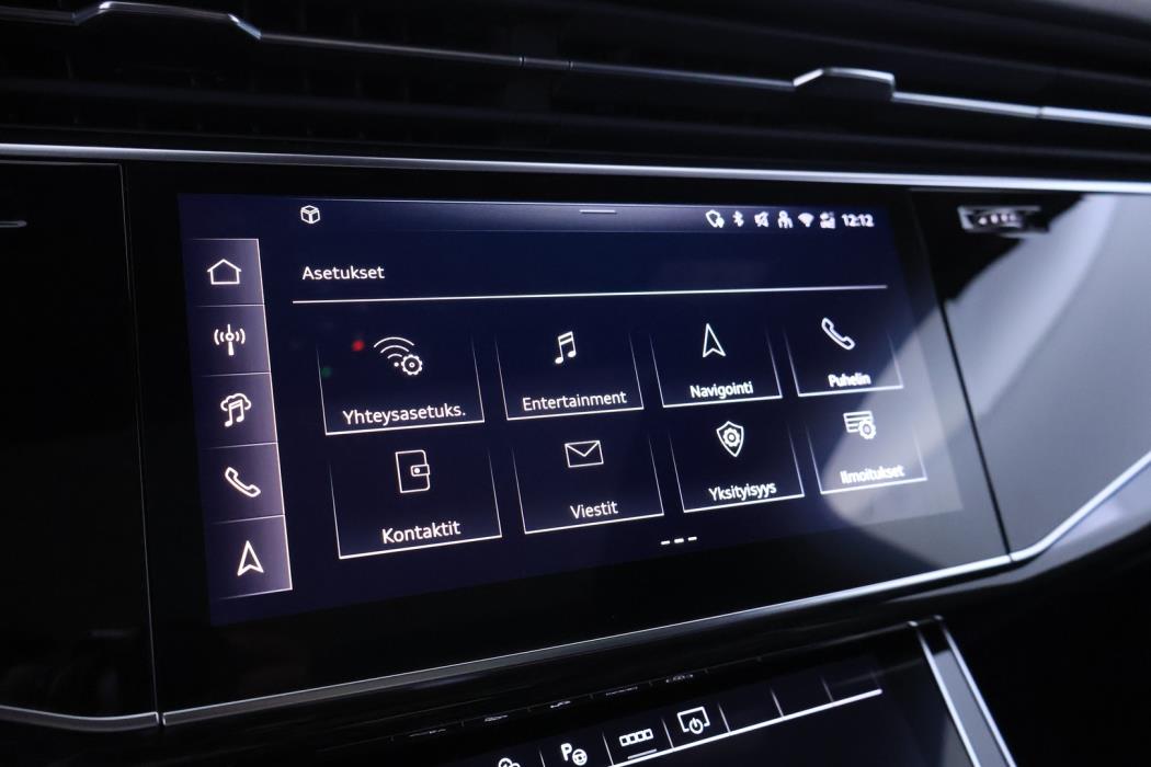 AUDI Q7 2025