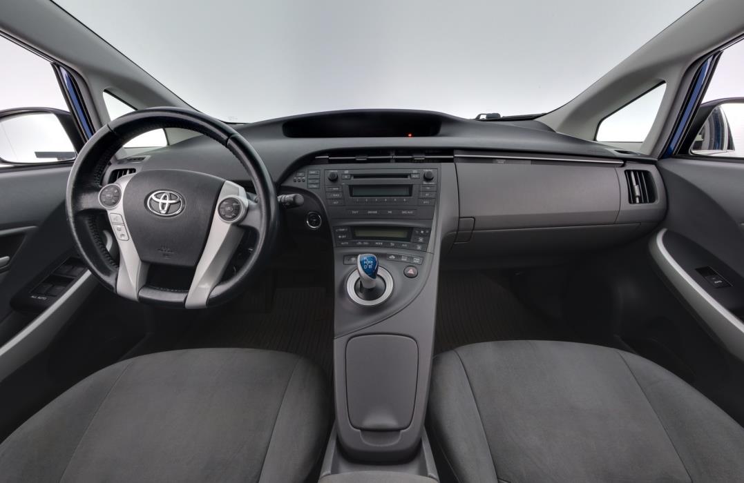 TOYOTA Prius 2010