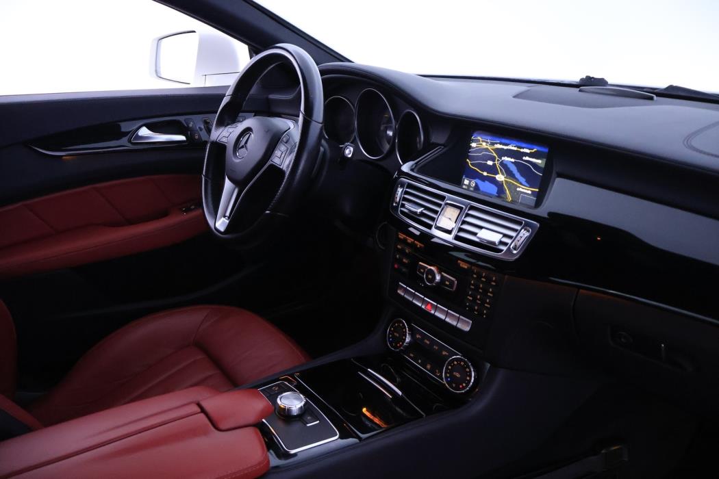 MERCEDES-BENZ CLS 2012