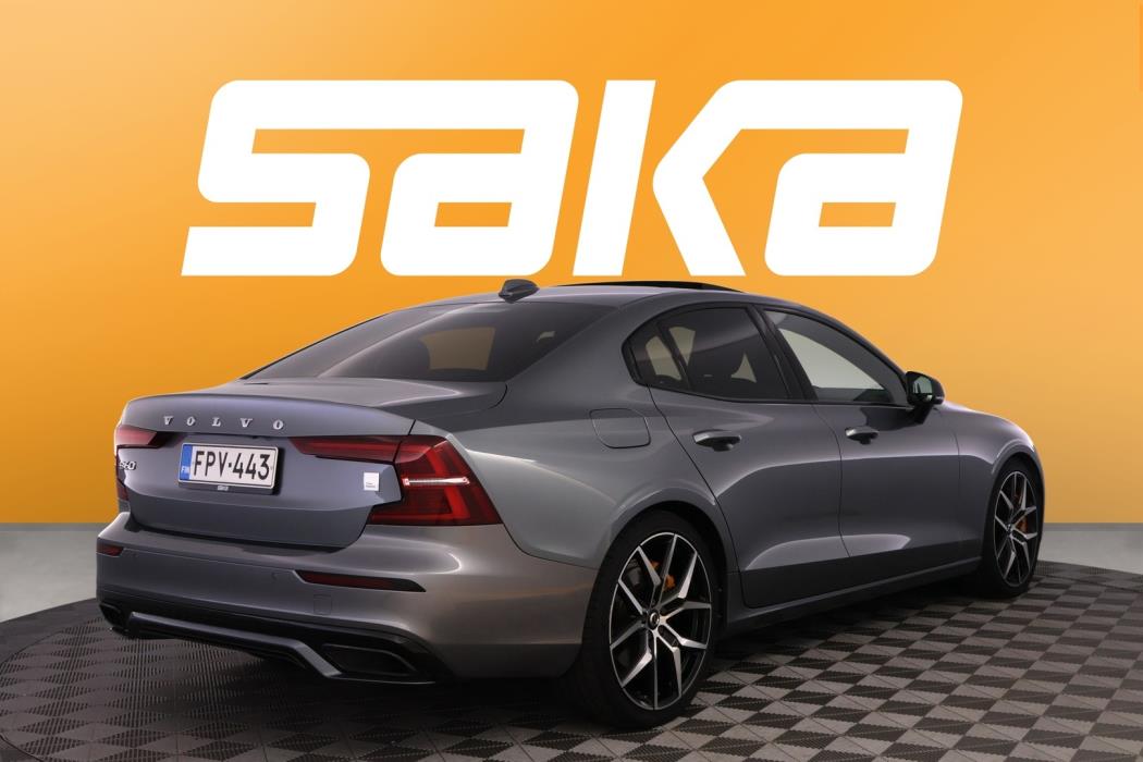 VOLVO S60 2021