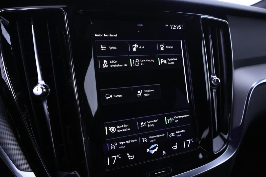 VOLVO V60 2022