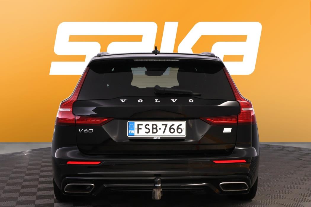 VOLVO V60 2022
