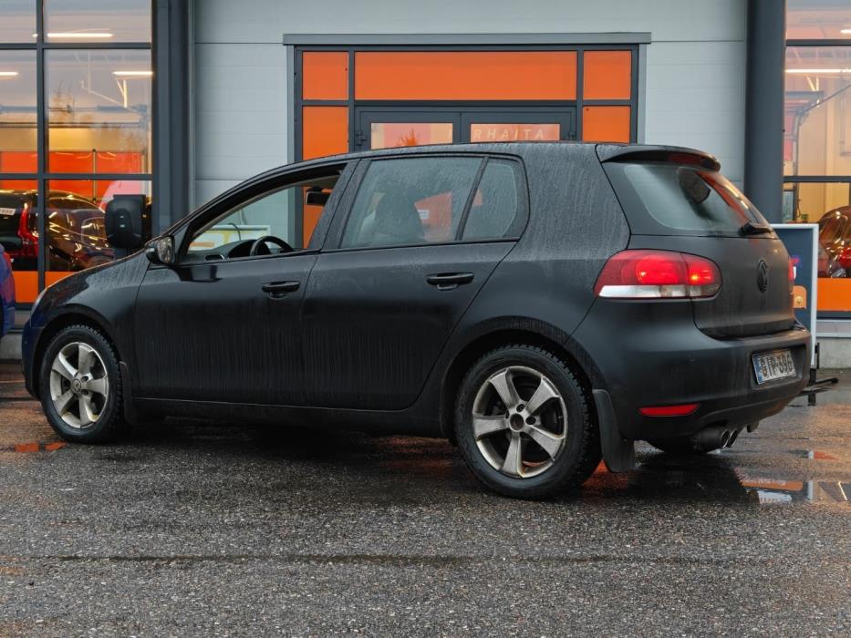 VOLKSWAGEN Golf 2009
