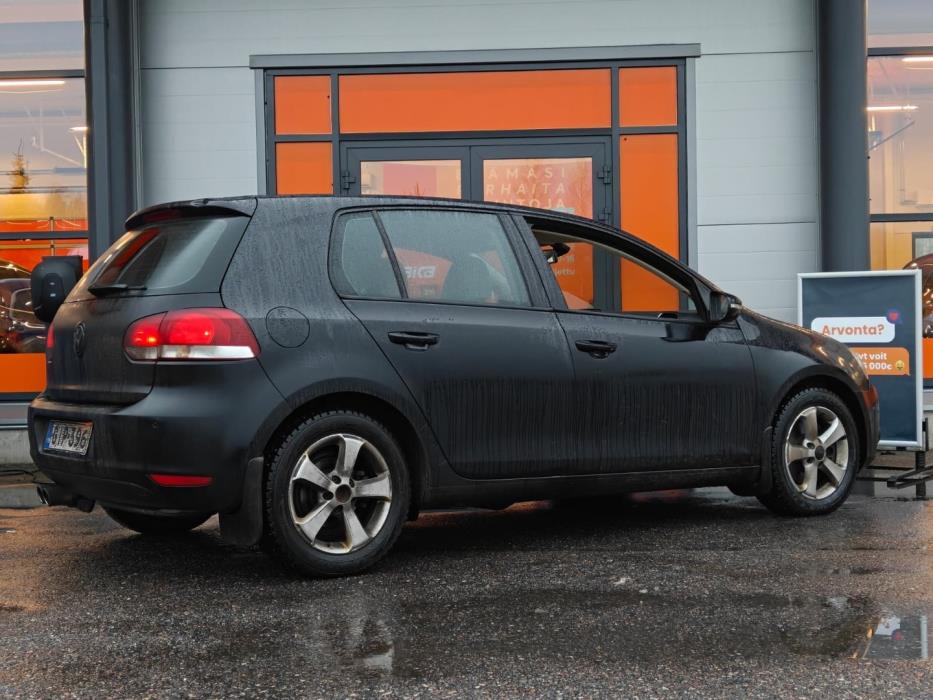 VOLKSWAGEN Golf 2009